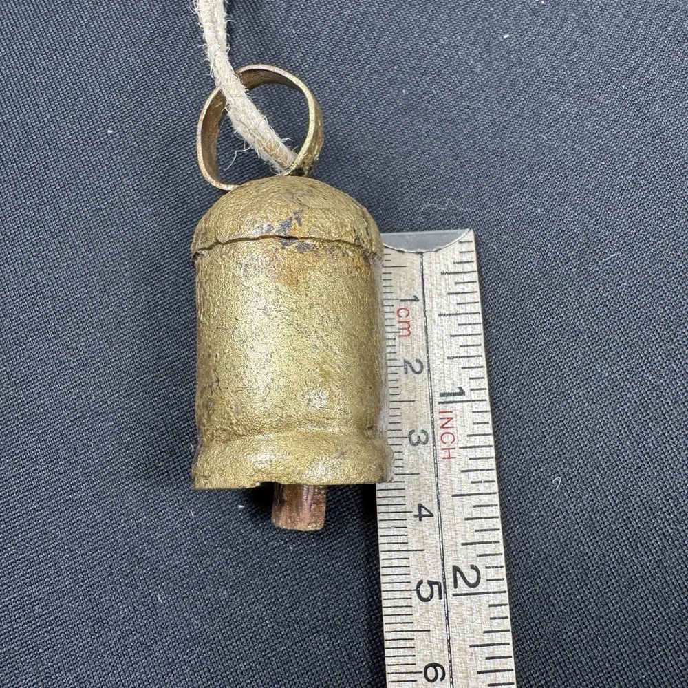 Small‎ Animal Bell Primitive Folk